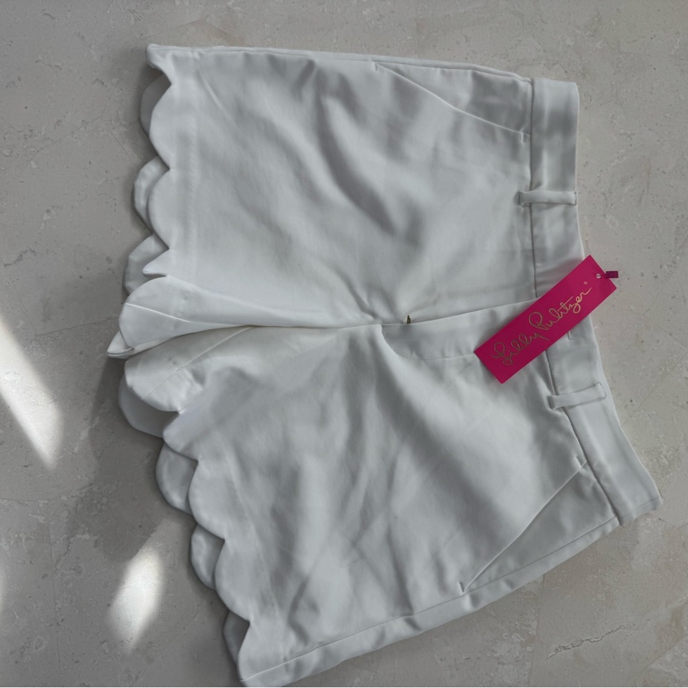 Lilly Pulitzer White Scalloped Women's Shorts